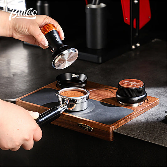 Bincoo 51/58mm Italian Coffee Pressing Pad with Walnut Storage Board and Powder Distributor